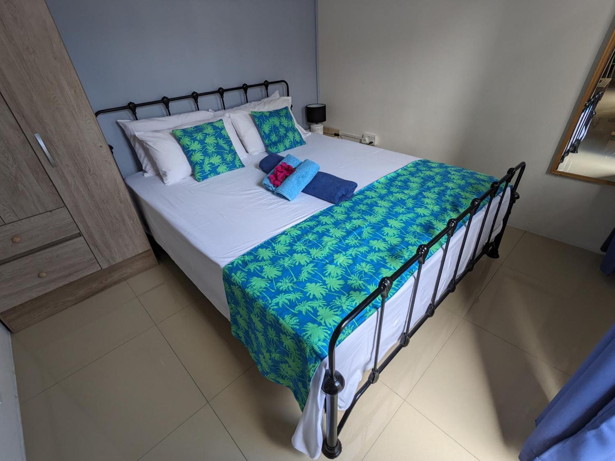 New Chic Apartment Flic En Flac Room photo